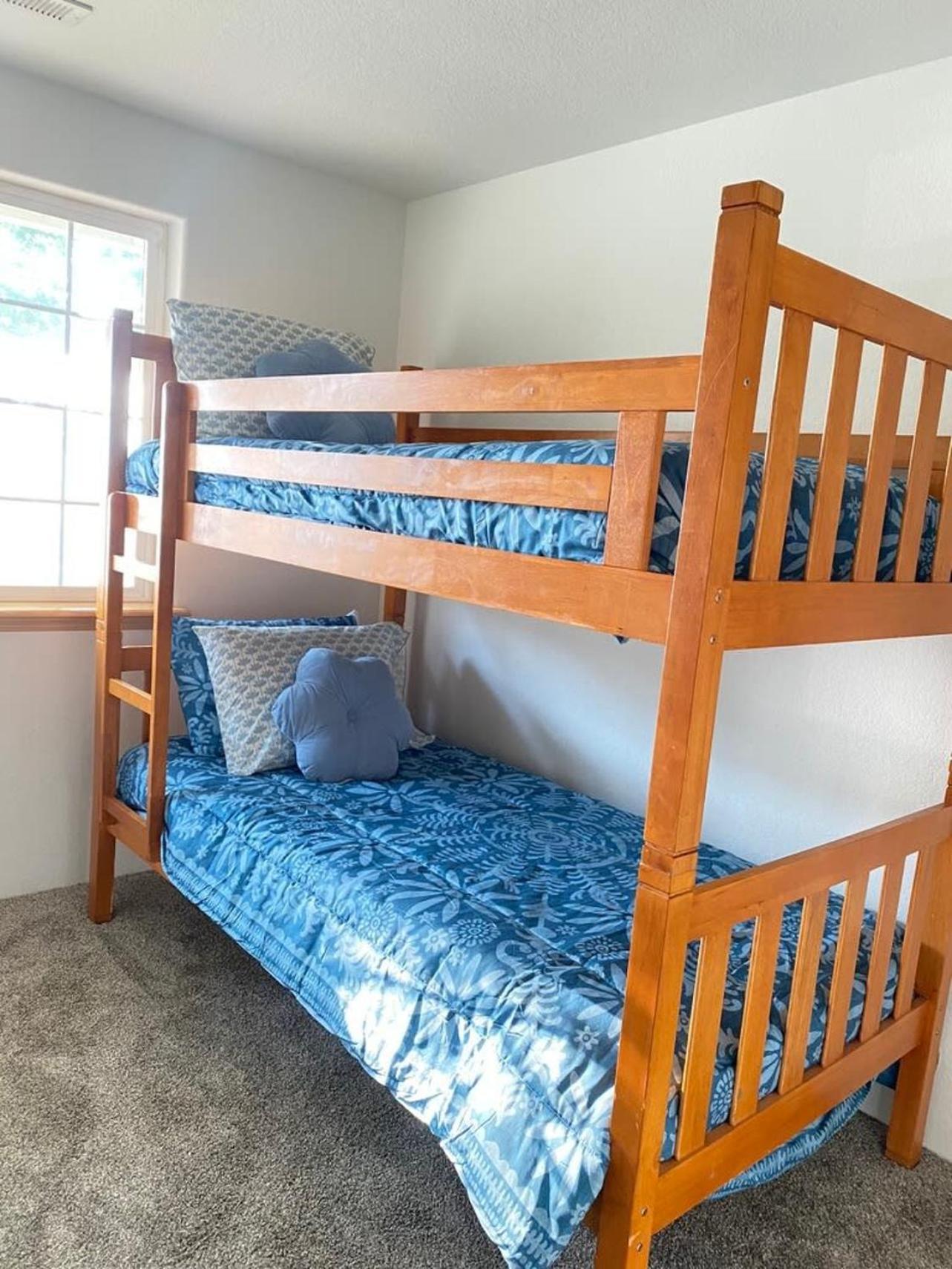 Hot Tub! King Bed-Firepitt-Near Airport& Freeway Villa Medford Luaran gambar